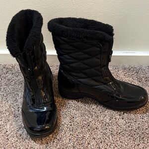 Elegant Black Quilted Winter Boots
